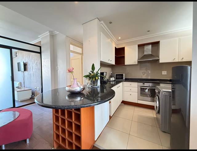 2 BEDROOM APARTMENT TO LET IN UMHLANGA RIDGE